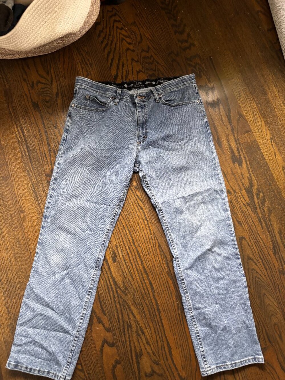 Lee Men's Extreme Motion Jeans